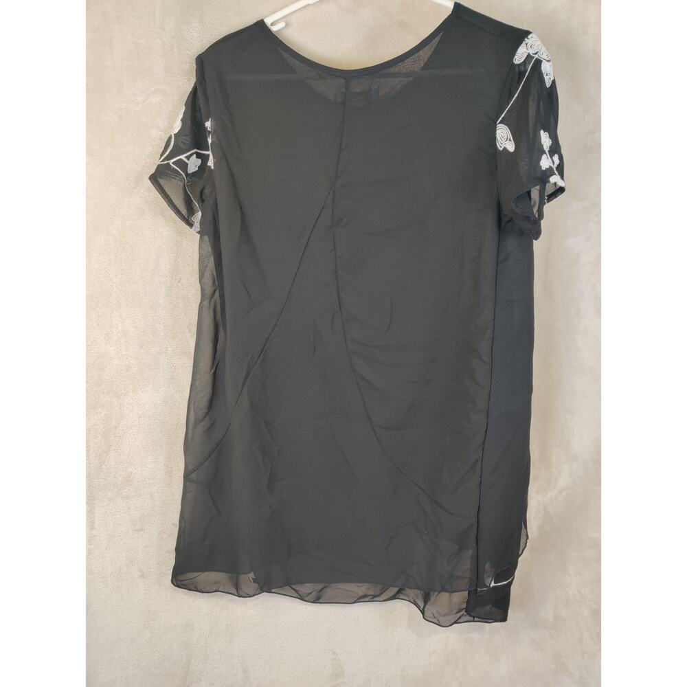 Tian Shun Women's Black Short Sleeve White Embroidered Shirt Top Size L Gothic View 4